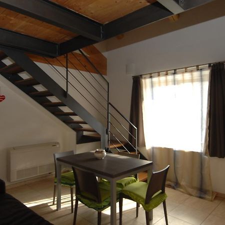 Appartamenti Via Toti 1 Alba  Bilik gambar